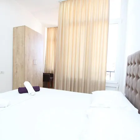 Cityscape Delight Apartment *