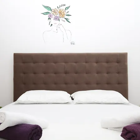 Cityscape Delight Apartment