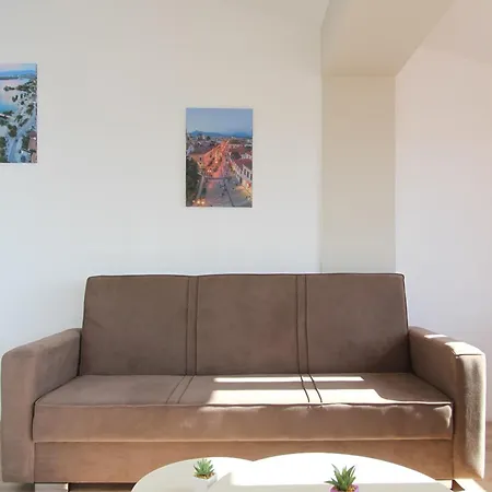 Cityscape Delight Apartmán *