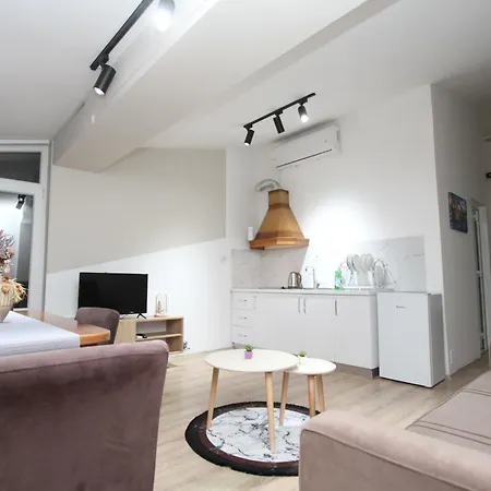 Cityscape Delight Apartment